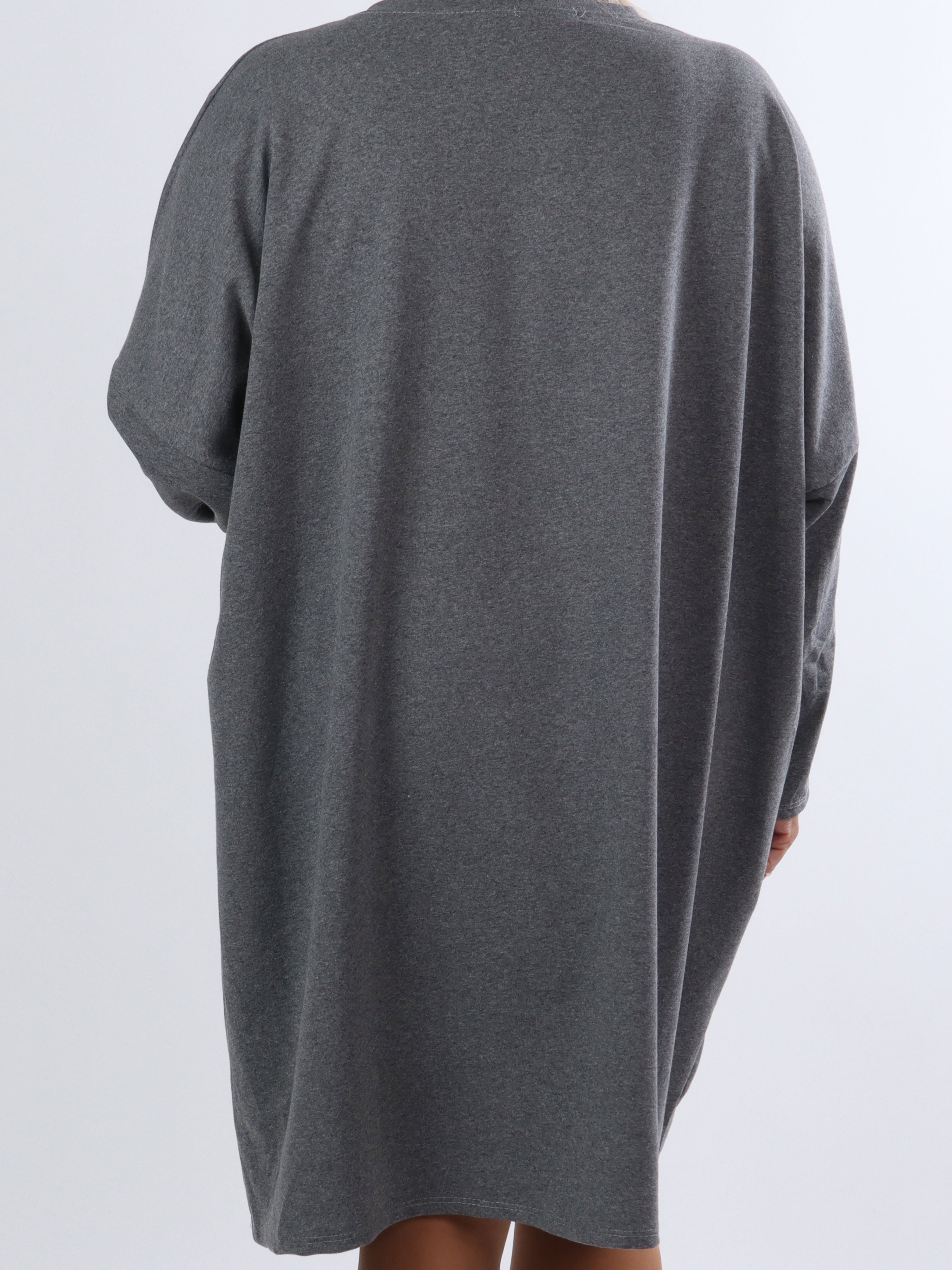 Liana - Plus size joggingkjole med guldskrift